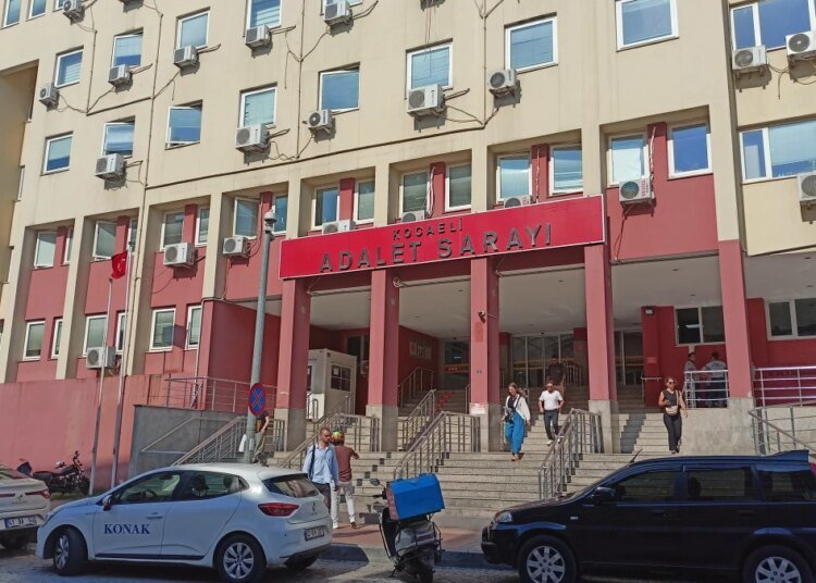 Kartepe’de bir kişi darbedilerek öldürüldü, 2 kişi hapis cezasına çarptırıldı