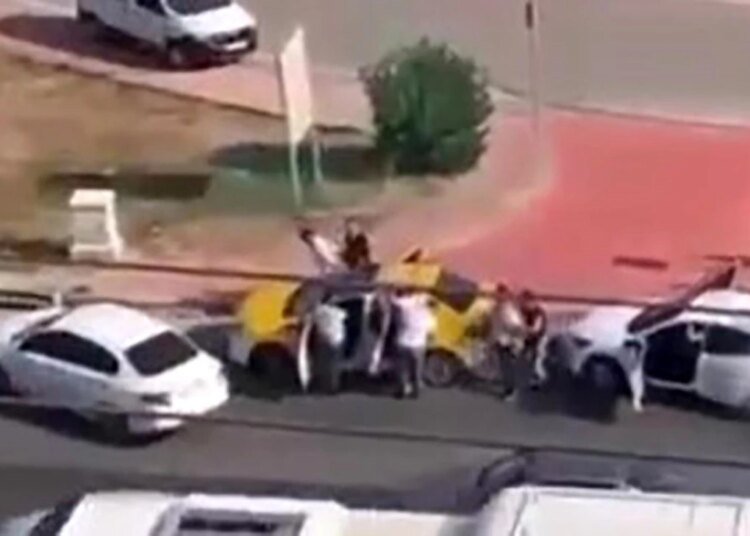 Kocaeli’de 1.5 kilo uyuşturucu ele geçirildi, 7 şüpheli gözaltına alındı