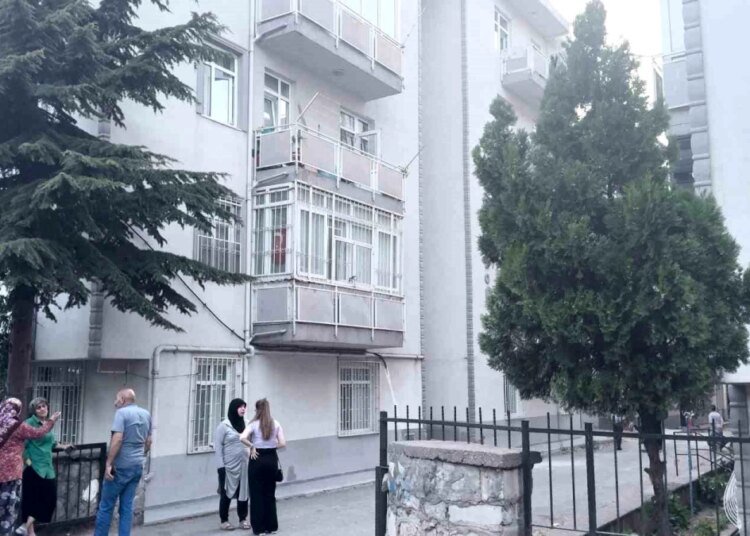 Kocaeli’de Boşanma Aşamasındaki Eşi ve Çocuklarını Yaralayan Şüpheli Yakalandı