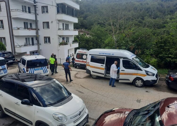 Kocaeli’de Eski Eşi Tarafından Vurulan Kadın Hayatını Kaybetti