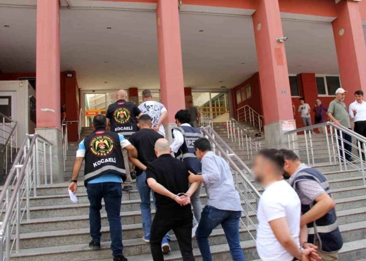 Kocaeli’de Provokatif Söylemlerde Bulunan 8 Şahıs Yakalandı