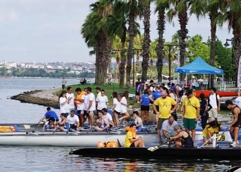 Türkiye Kürek Federasyonu tarafından 7 Temmuz Pazar günü İzmit’te düzenlenen Deniz Küreği Master Yarışları tamamlandı
