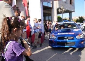 Türkiye otomobil sporları tarihinin en önemli yarışlarından biri olan Hitit Rallisi, 3 yıllık aradan sonra 48. kez Keçiören’de verilen startla başladı