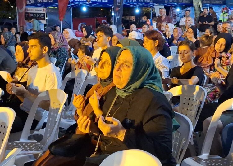 17 Ağustos Depremi’nin 25. Yılında Anma Töreni Düzenlendi