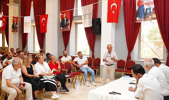 Ayvalık Belediyesi “2025-2029 Stratejik Plan” toplantısı İsmet İnönü Kültür Merkezi’nde gerçekleştirildi