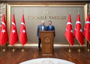 Binali Yıldırım, Kocaeli Valisi İlhami Aktaş’ı ziyaret etti