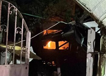 Gebze’de Müstakil Evde Çıkan Yangın Bitişiğindeki 2 Eve Sıçradı