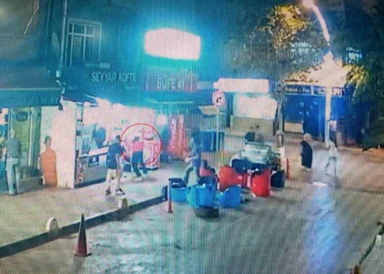 İzmit’te köfteci dükkanı sahibi tabanca ile vuruldu