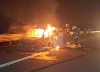 Kuzey Marmara Otoyolu’nda Hafif Ticari Araç Alev Alev Yandı