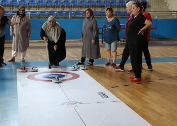 Büyükşehir sporla hayata bağlıyor