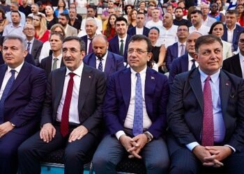 İstanbul, Türkiye Cumhuriyeti tarihinin ilk fuarı olma özelliğine sahip 93. İzmir Enternasyonal Fuarı’nın ‘onur konuğu şehri’ oldu