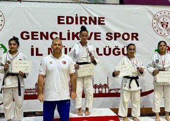 İzmir Büyükşehir’in altın kızları