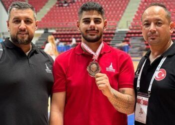 İzmirli sporcular madalyalarla döndü