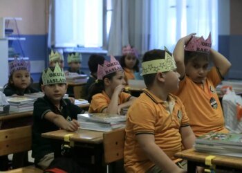 Kocaeli’de İlköğretim Haftası Töreni Düzenlendi