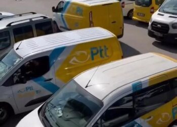 Kocaeli’de PTT Çalışanlarının Turnuva İçin Kurum Araçlarıyla Gelmesi Tepki Çekti