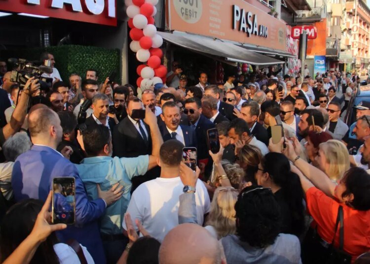 Özgür Özel: CHP’li Belediyeler Sosyal Hizmetlerde Öncü