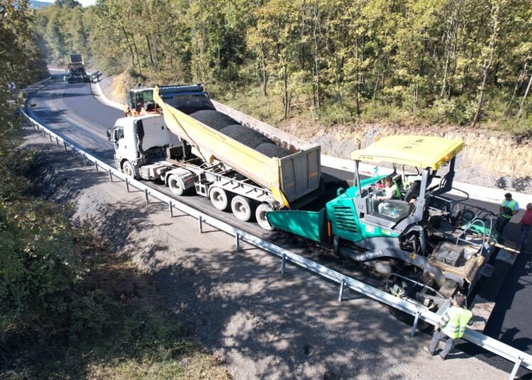 Gebze Mudarlı Köy Yolunda Üstyapı Yenilendi