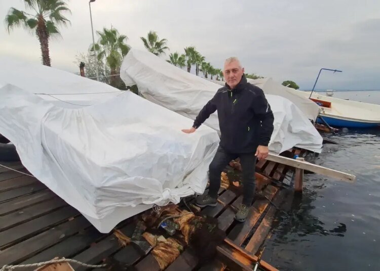 İzmit’te Tekne Motorları Hırsızlık Kurbanı
