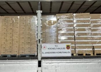 Kocaeli’de 104 Bin Kutu Sahte Şampuan Ele Geçirildi