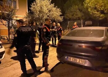 Kocaeli’de Ehliyetsiz Sürücü, Polis Takibinden Kaçamadı