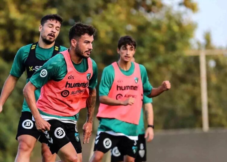 Kocaelispor Ümraniyespor Maçına Hazırlanıyor