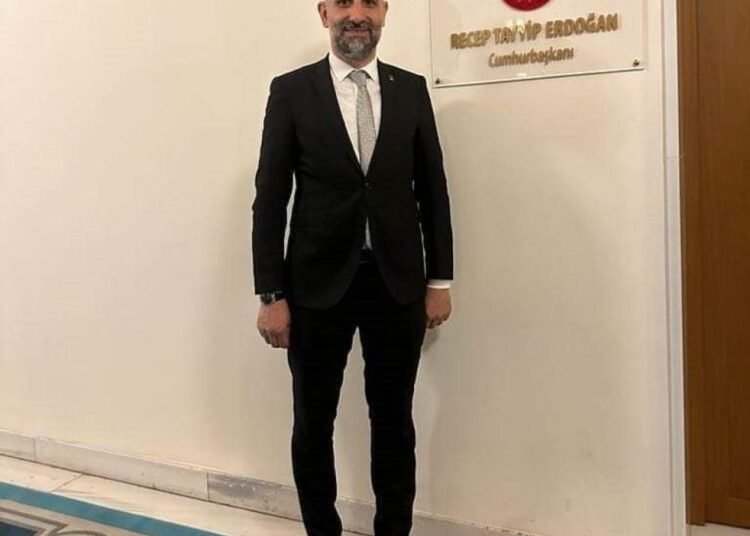 Ak Parti Kartepe İlçe Başkan Adayı; Murat Yılmaz