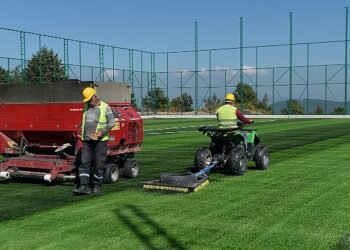 Osmangazi Belediyesi’nden Gündoğdu’ya futbol sahası