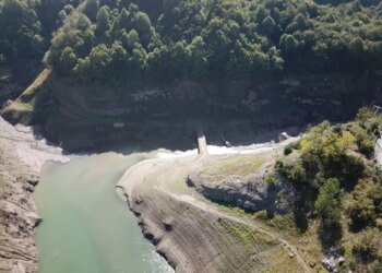 Yuvacık Barajı’nda Su Seviyesi %28’ye Düşerken Köprü Gün Yüzüne Çıktı