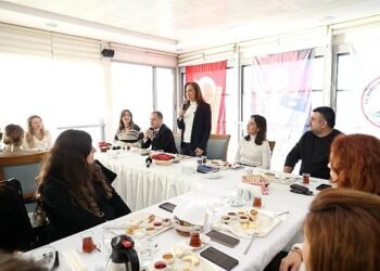 Başkan Yıldız Ünsal Öğretmenler Günü’nü kutladı