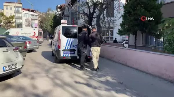 ehliyet sinavinda kopya duzenigi ile yakalanan aday polisi uyardi 0 IUFJ98ry