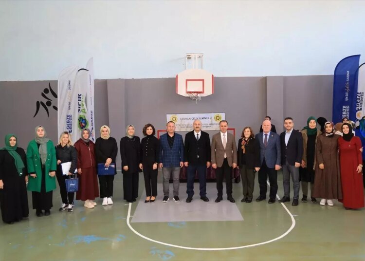 Gebze’de Veliler, Bayat Ekmekle Yiyecek Tasarlama Yarışması Düzenledi