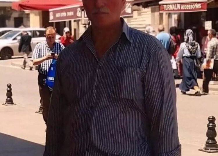 Karamürsel’de Çatıdan Düşen Usta Hayatını Kaybetti