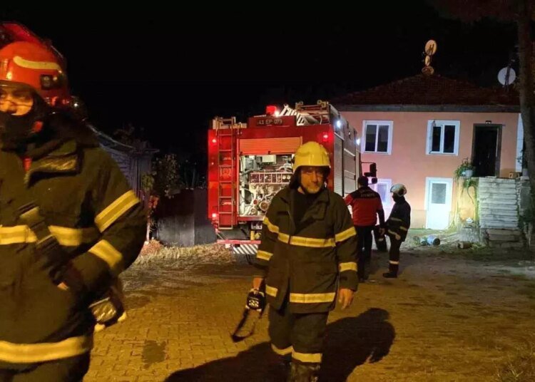 Kocaeli’de 74 Yaşındaki Kadının Yatak Odasında Yangın Çıktı
