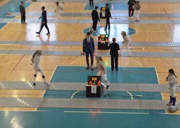 Kocaeli’de Genç Eskrimciler Kılıç Açık Turnuvası’nı Gerçekleştirdi