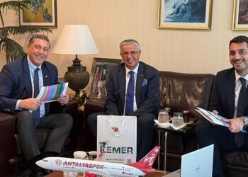 Başkan Topaloğlu’ndan tur operatörlerine ziyaret