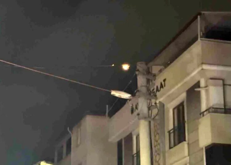Darıca’da Elektrik Tellerinin Patlaması Korku Yarattı