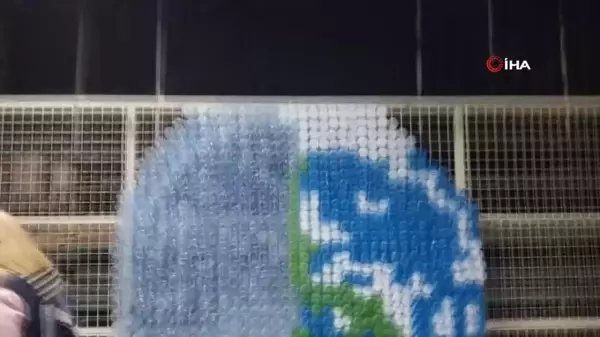 dogadan toplanan pet siselerle dunya haritasi yapildi 0 4C9ET9AS