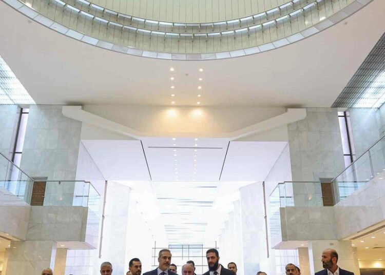 hakan fidan colani 5 8xz5