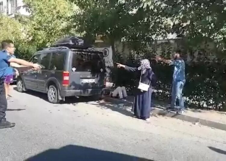 Husumetli Komşularını Bıçaklayarak Öldüren Anne ve Oğlunun Davası Devam Ediyor