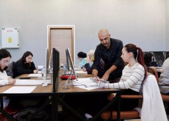 Kocaeli’de kurulan “Moda Akademisi” sektörde kariyer hedefleyenlere fırsat sunuyor