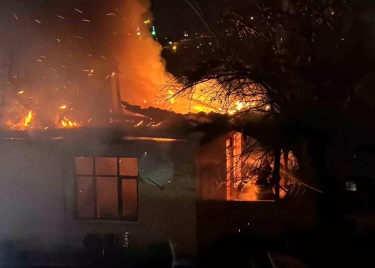 Kocaeli’de Sobadan Yangın: Tek Katlı Ev Kullanılamaz Hale Geldi