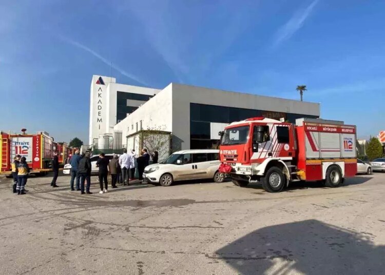 Kocaeli’nde Özel Hastanede Yangın Paniği