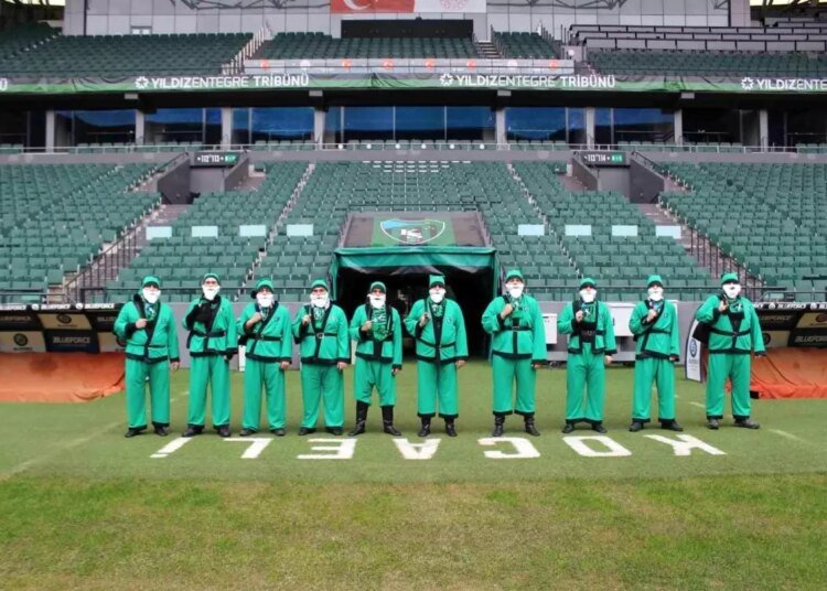 Kocaelispor’dan görülmemiş yeni yıl kutlaması