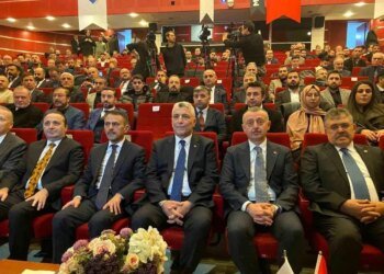 Ticaret Bakanı Ömer Bolat, Kocaeli İhracatında Büyük Başarıyı Duyurdu