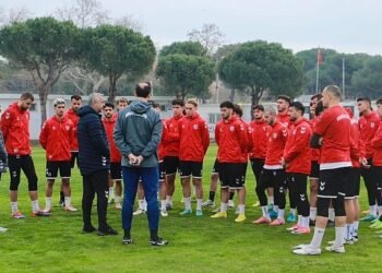 Burhaniye Belediyespor Galibiyete Odaklandı