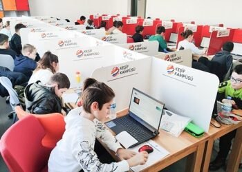 Canik’te 138 Bin Öğrenci Geleceğin Teknolojileriyle Tanıştı