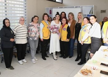 Çiğli Belediyesi’nden Kadınlara Eğitim Desteği: Okuma Yazma Kursu