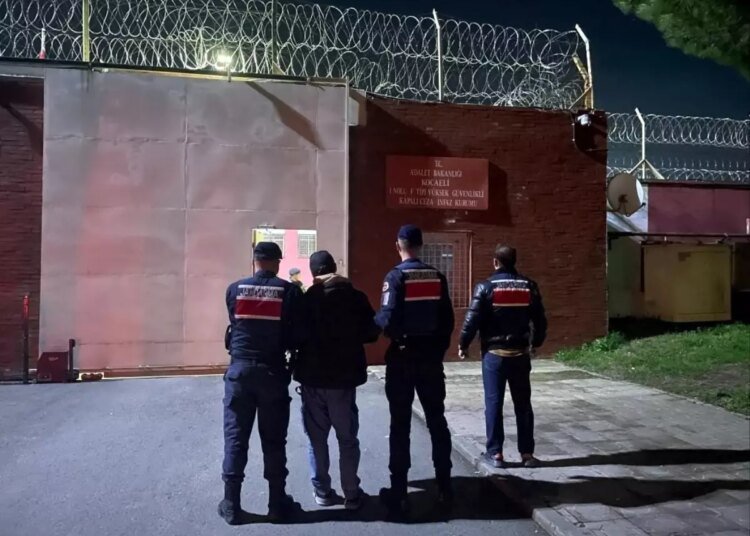 DEAŞ Operasyonu: 3 Şüpheli Gözaltına Alındı, 1’i Tutuklandı