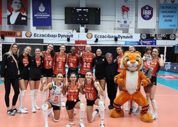Eczacıbaşı Dynavit, Zeren Spor’u mağlup etti