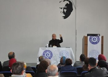 EÜ’de “Ayrıştırıcı Değil Kaynaştırıcı Bir Kavram Olarak Yaşayan Sünnet” paneli düzenlendi